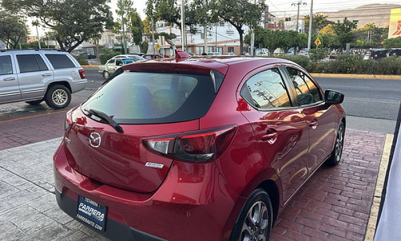 Mazda Mazda 2 2019...