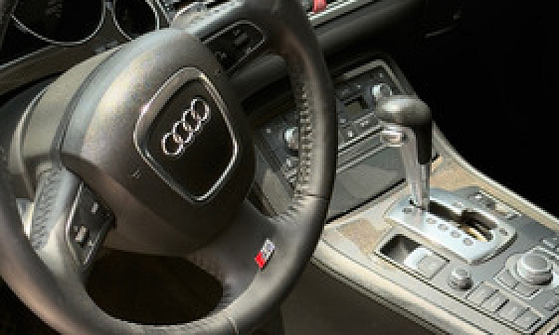 Audi S8 5.2L V10 450...