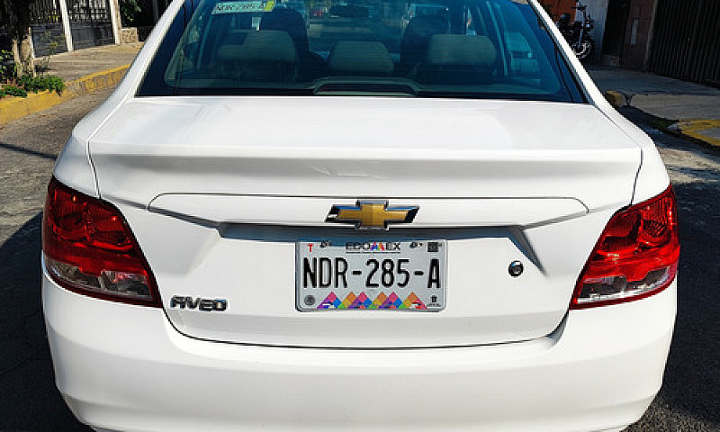 Chevrolet Aveo 1.5 L...