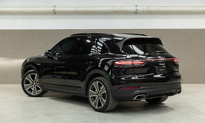 Porsche Cayenne 2019...
