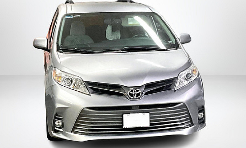 Toyota Sienna 2019...