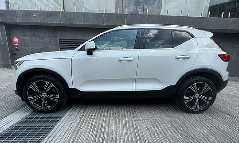 Volvo Xc40 2022...