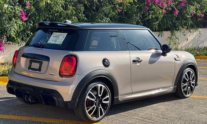 Mini John Cooper Wor...