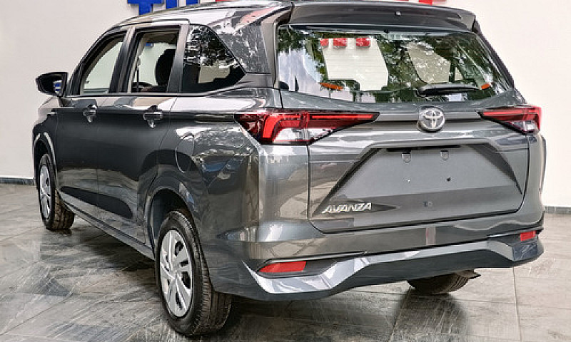 Toyota Avanza 1.5 Le...