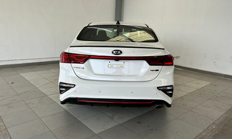 Kia Forte Sedan 2020...