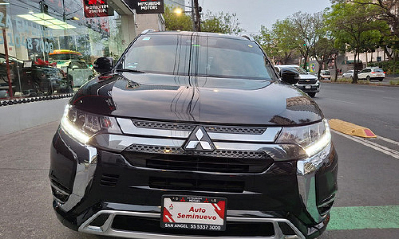 Mitsubishi Outlander...