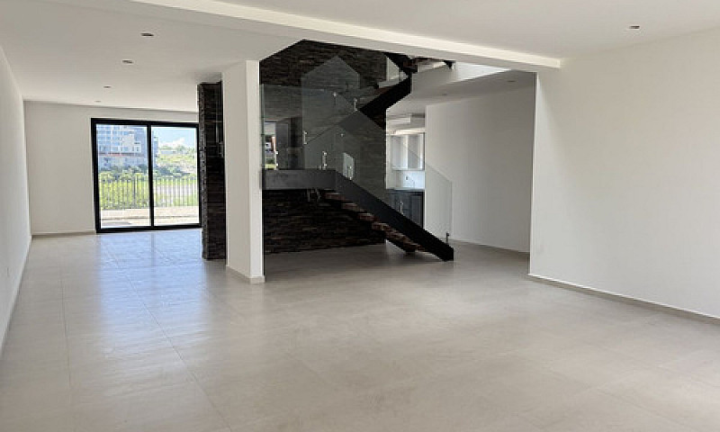 Casa Ferrara - La Vi...