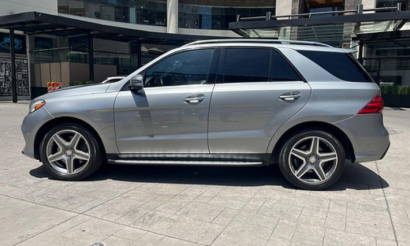 Mercedes-Benz Clase ...