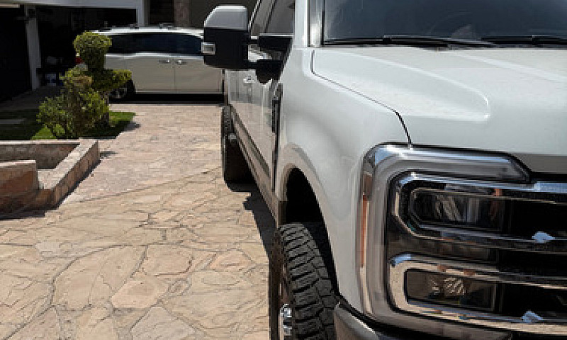 Ford F250 Súper Duty...