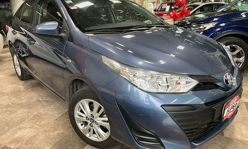Toyota Yaris 2018 1....