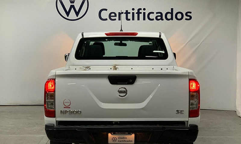 Nissan Np300 2020...