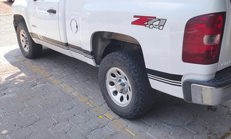Chevrolet Silverado ...