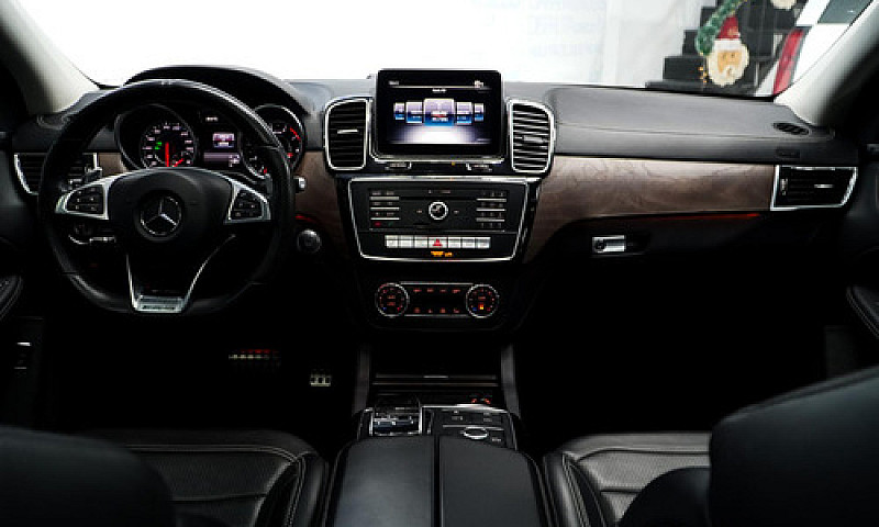 Mercedes Benz Gle 63...