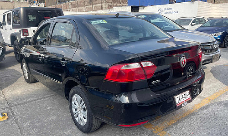 Volkswagen Gol Sedan...