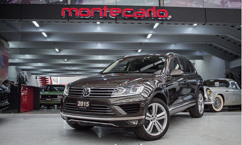 Volkswagen Touareg 2...