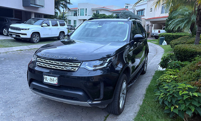 Land Rover Discovery...
