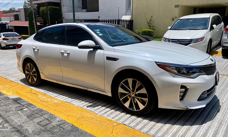 Kia Optima 2.0 L Tur...