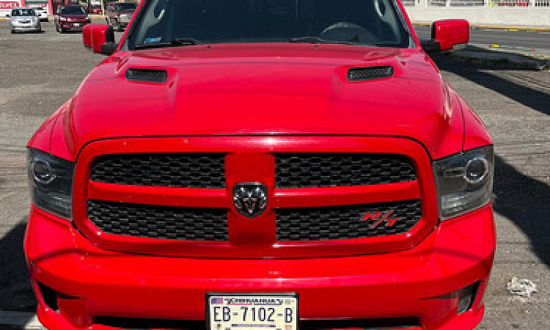 Dodge Ram 1500 V8 He...