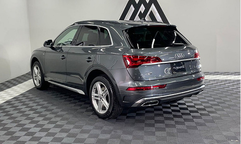 Audi Q5 2021...