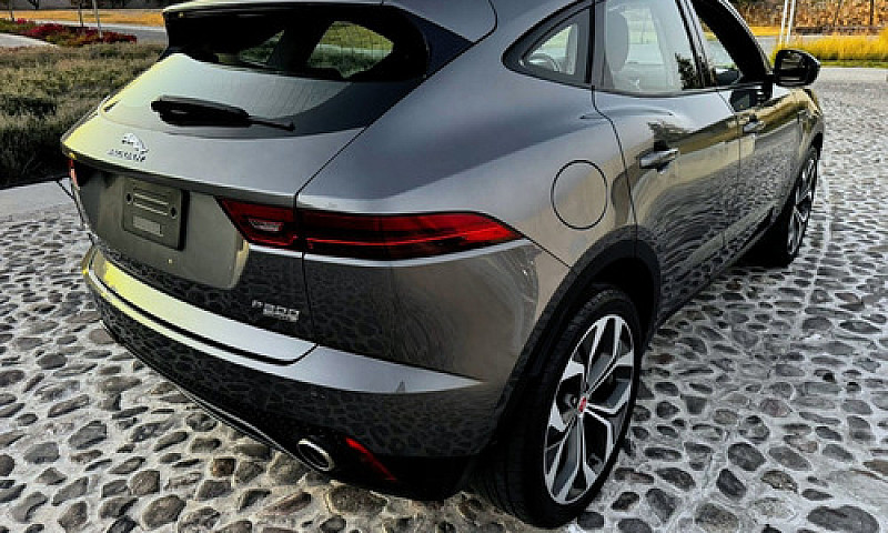 Jaguar E-Pace...