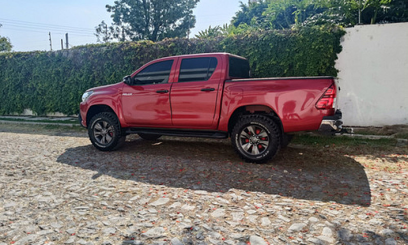 Toyota Hilux 2.7 Cab...