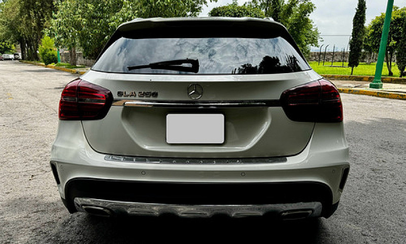 Mercedes-Benz Clase ...