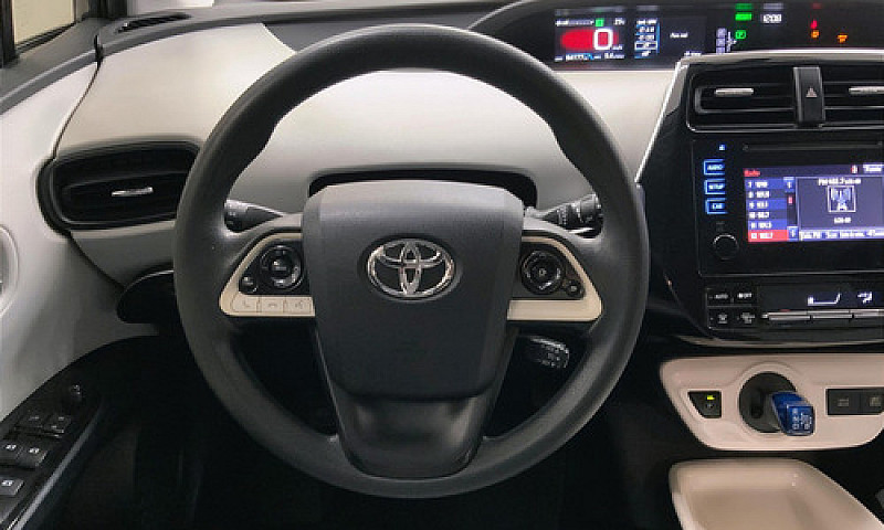Toyota Prius 2017...