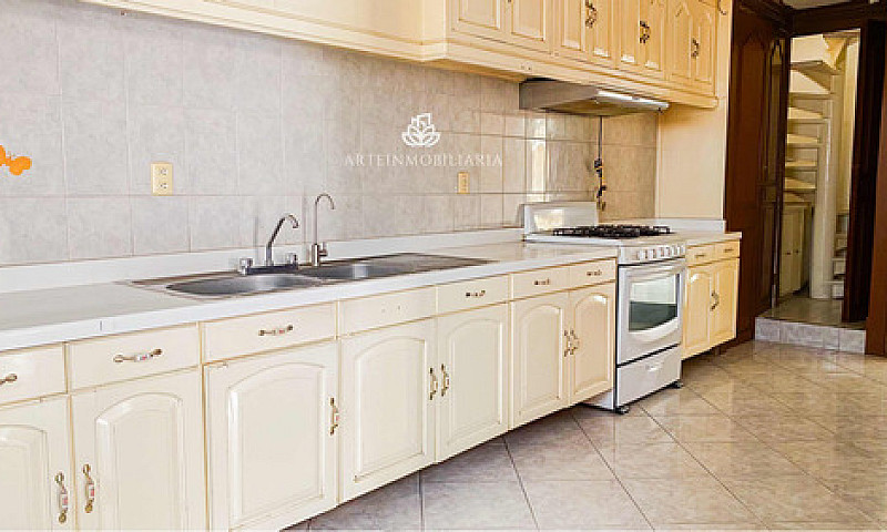 Casa En Venta En Sat...
