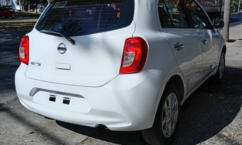 Nissan March 1.6 Adv...
