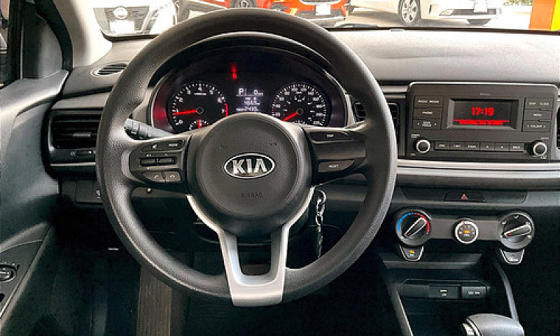 Kia Rio 2021...