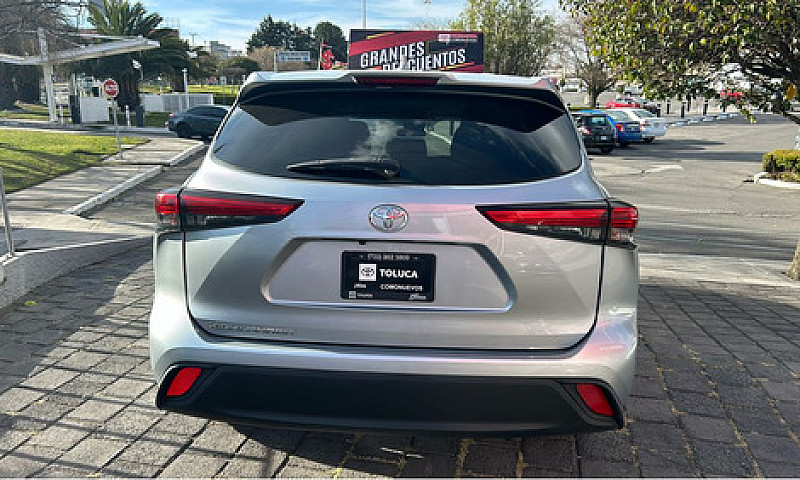 Toyota Highlander 20...
