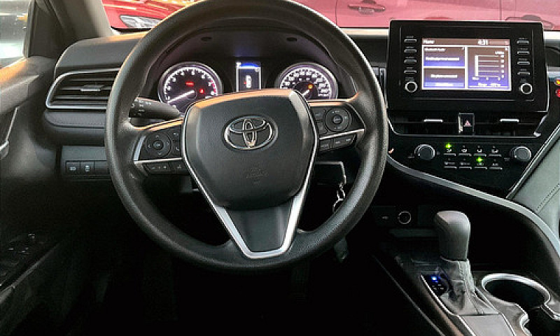 Toyota Camry 2022...