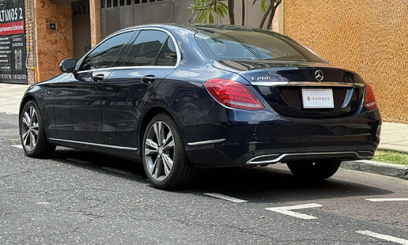 Mercedes-Benz Clase ...