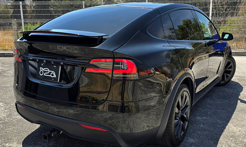 Tesla Model X...