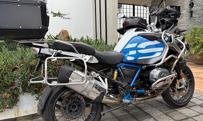 Bmw Gs1200 Adventure...