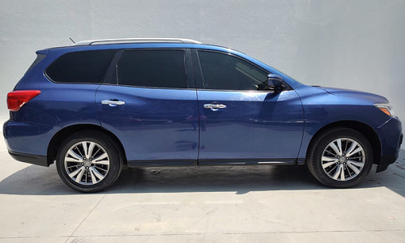 Nissan Pathfinder 20...