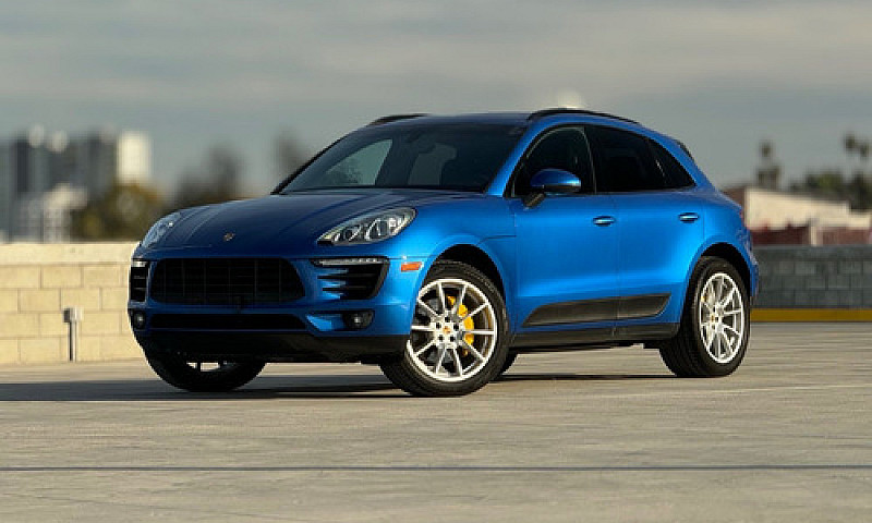 Porsche Macan S...