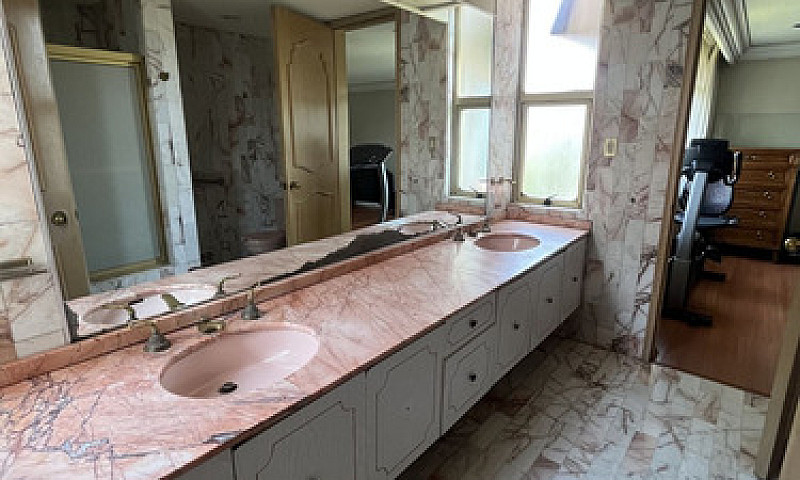 Casa En Venta En Bos...