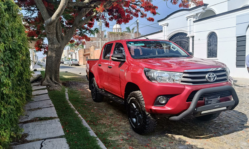 Toyota Hilux 2.7 Cab...