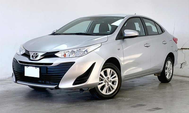 Toyota Yaris 2020...