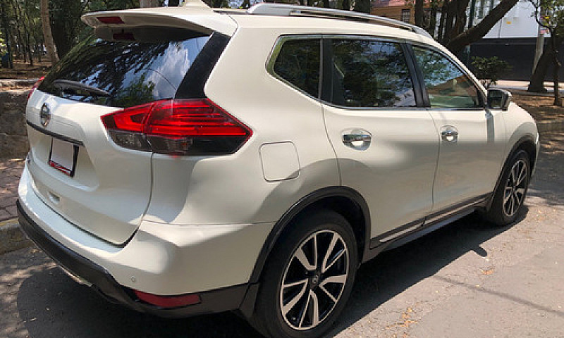 Nissan X-Trail 2.5 E...