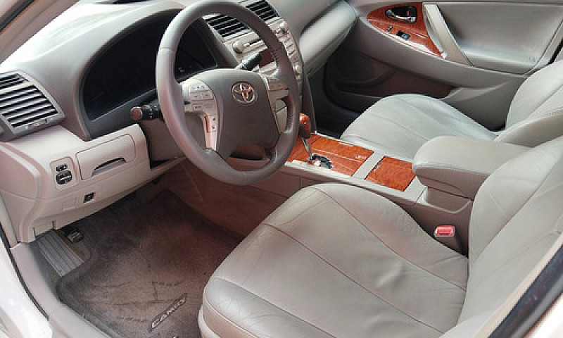 Toyota Camry 3.5 Xle...