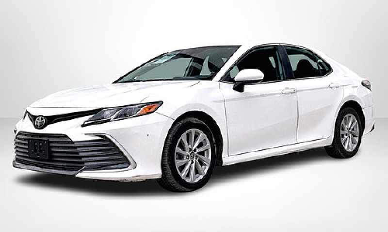 Toyota Camry 2022...