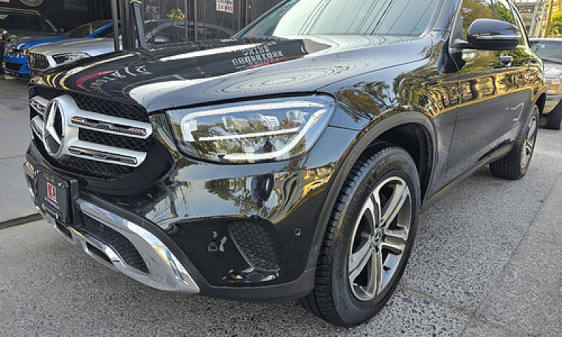 Mercedes-Benz  Clase...