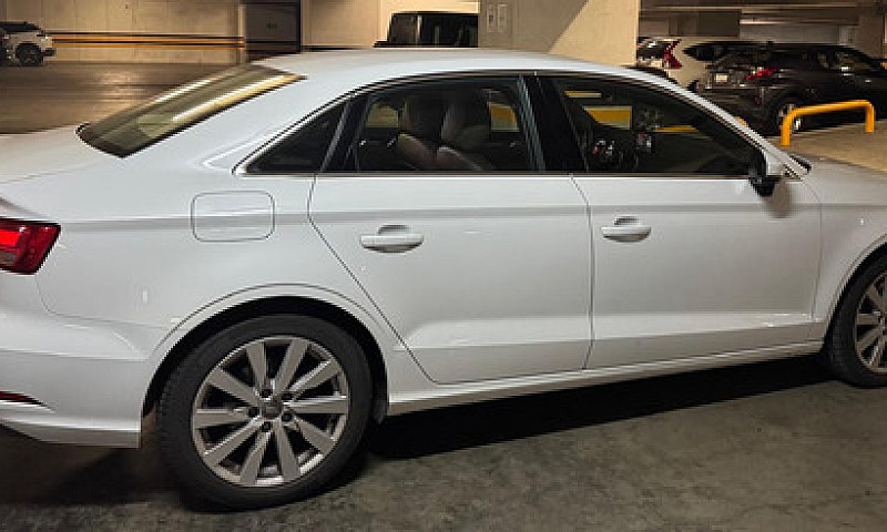 Audi A3 1.4 Sedán Dy...