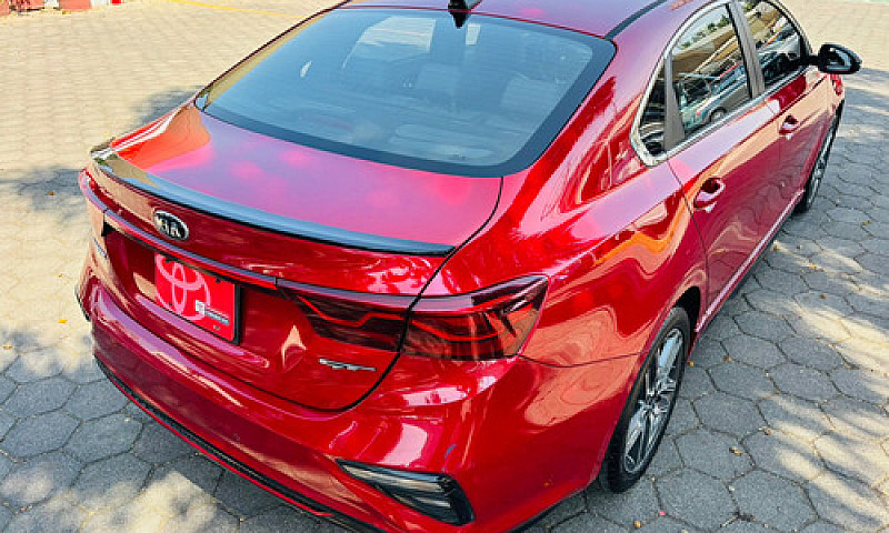 Kia Forte Sedan 2021...