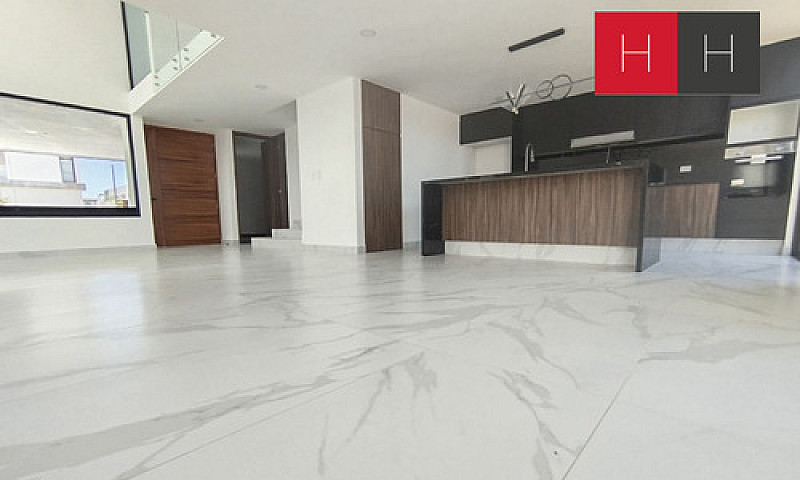 Casa En Venta En Lom...
