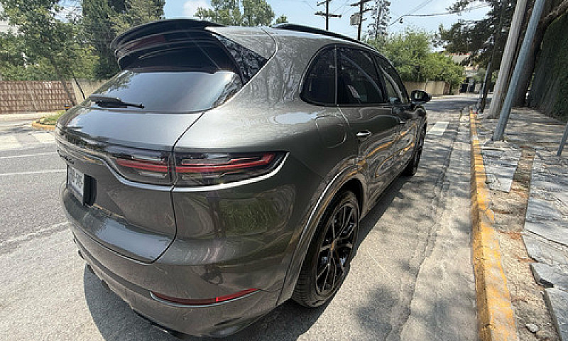Porsche Cayenne 4.9 ...