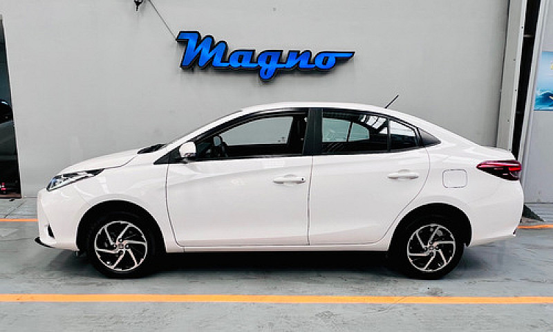 Toyota Yaris 1.5 5P ...
