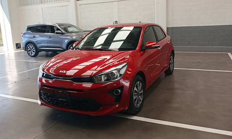 Kia Rio 2023...